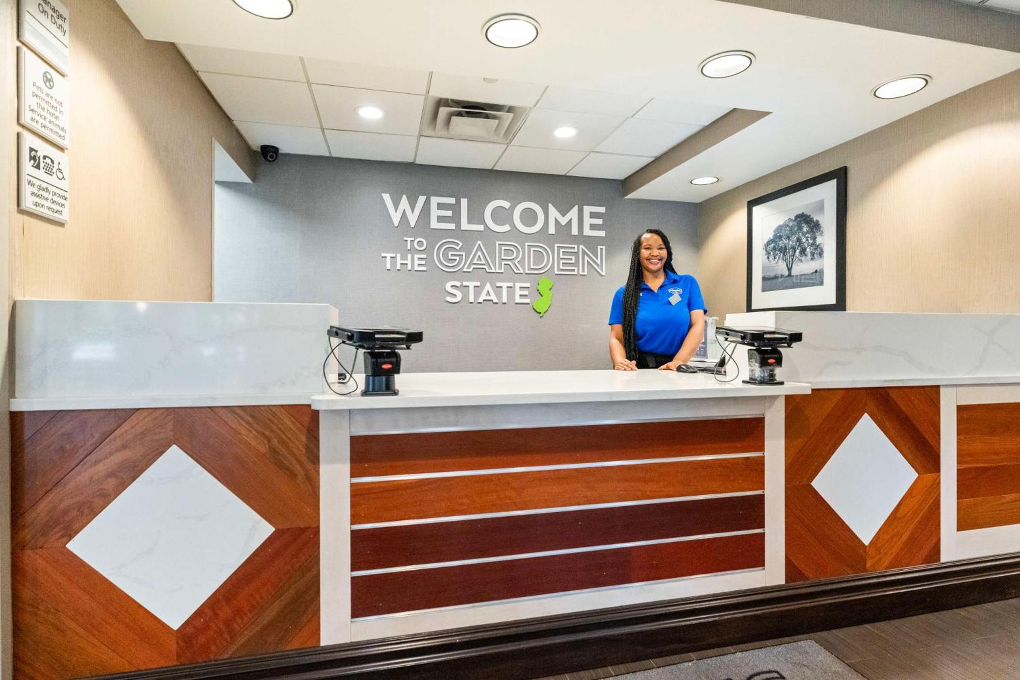 Hampton Inn Ridgefield Park Dış mekan fotoğraf